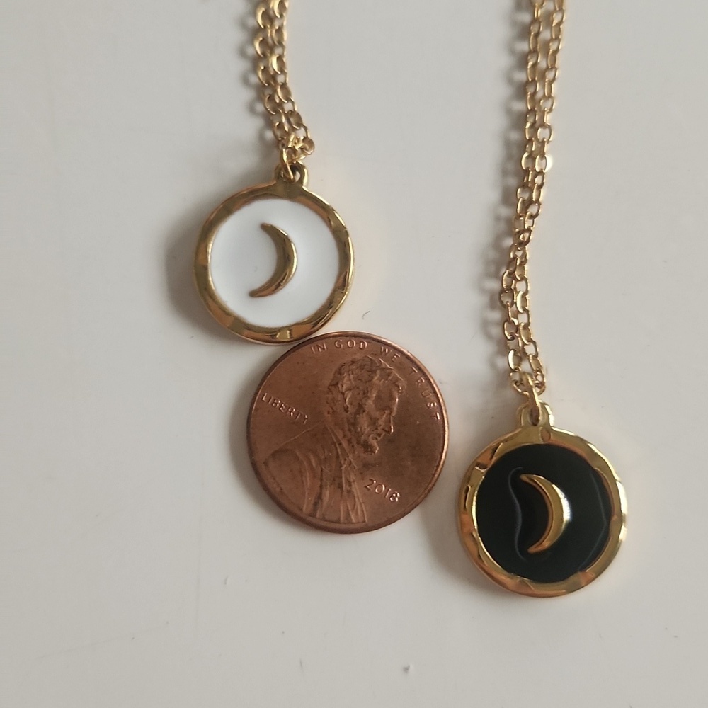 NEW! Minimalist Crescent Moon Necklace - Gold Color & Enamel - Picture 9 of 12